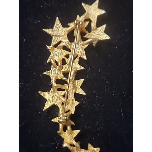 Vintage JJ Gold Tone Shooting Star Brooch Clear Stones Matte & Textured Finish